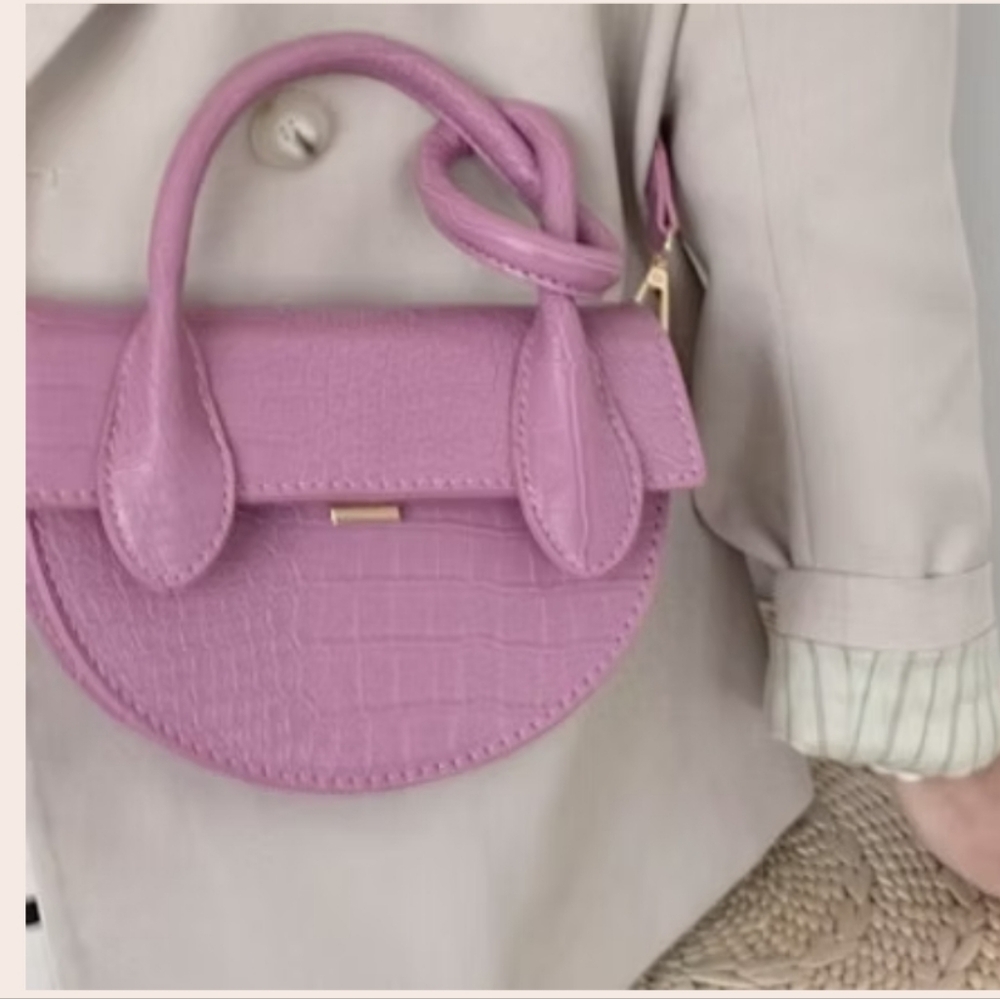 Lavender knot bag